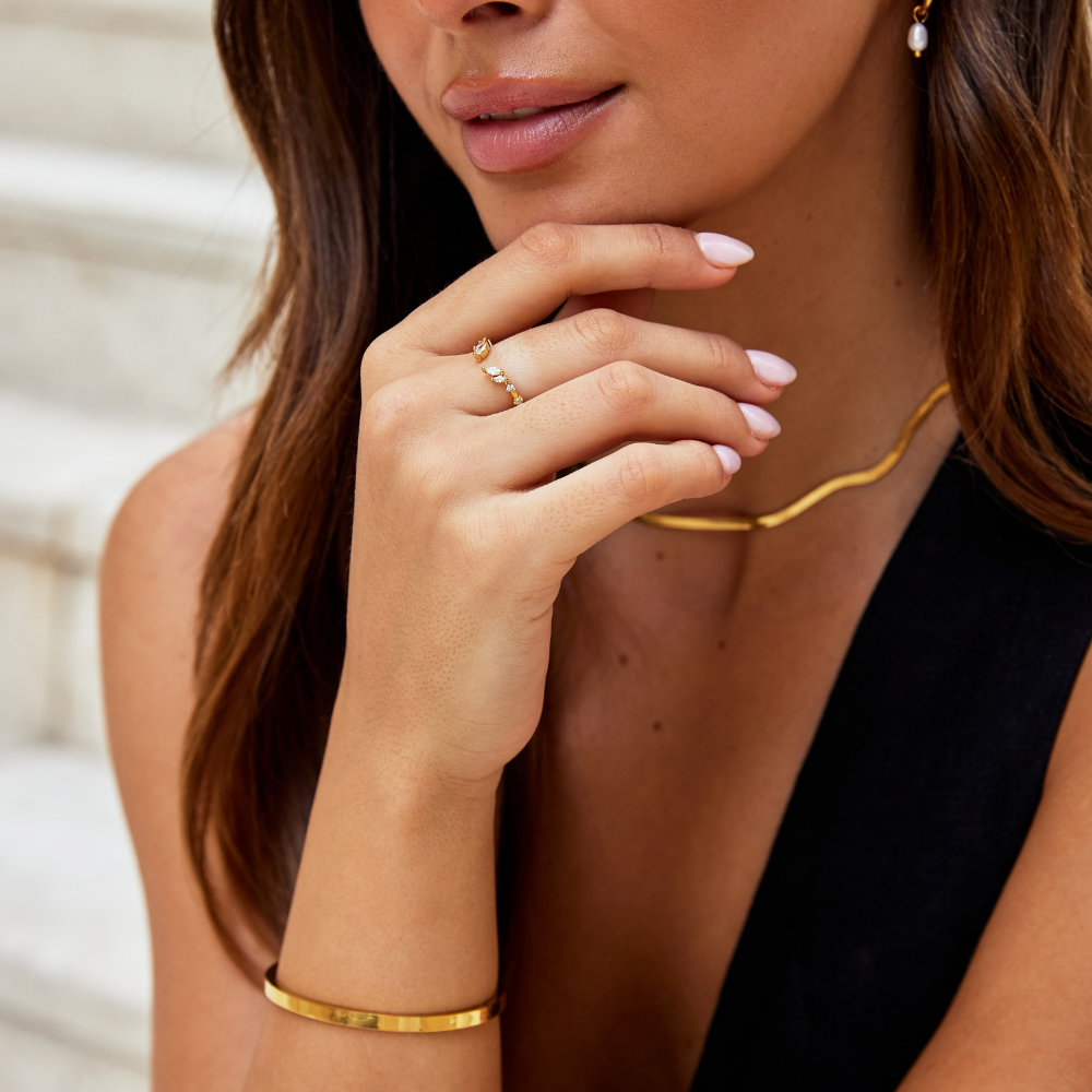 Peace - Crystal Gold Wine Ring
